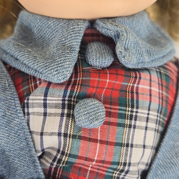 Vintage Delton Porcelain Doll Blue Eyes Blond Ringlets Denim Jumper Plaid Dress - Picture 16 of 16